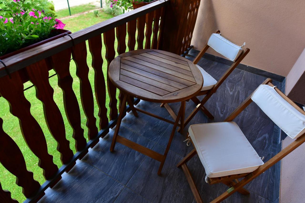 Apartman Jelena Rakovica Exteriér fotografie